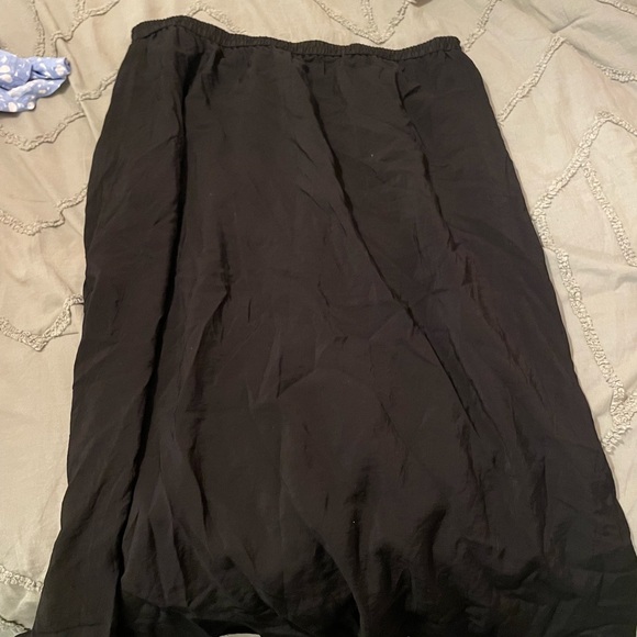 2 Midi Length skirts - Picture 2 of 4